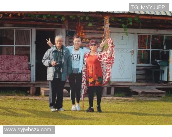 足球明星们的爷爷们的珍贵照片展现了家族传承与历史的深厚情感